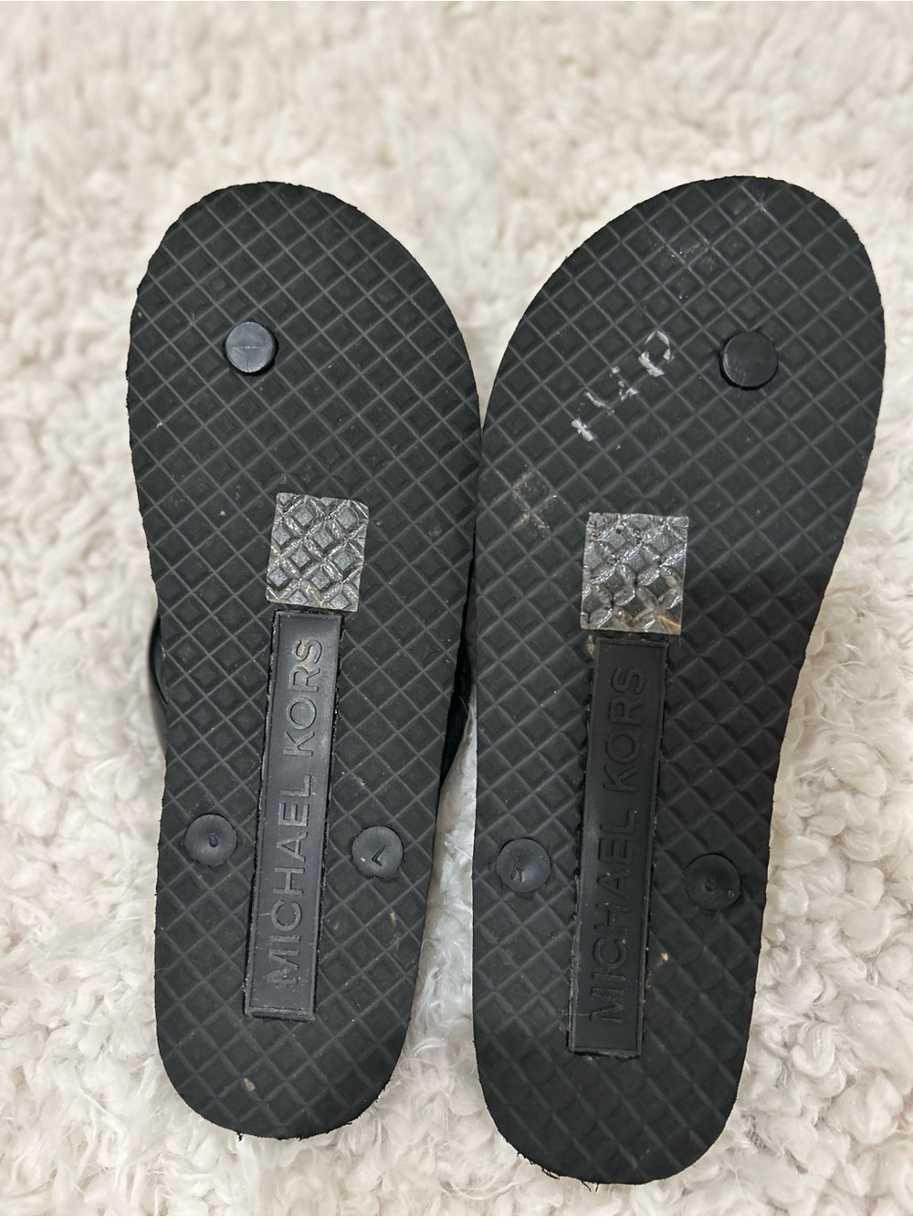 Michael Kors Black Logo Jelly Flip Flops - Picture 4 of 6